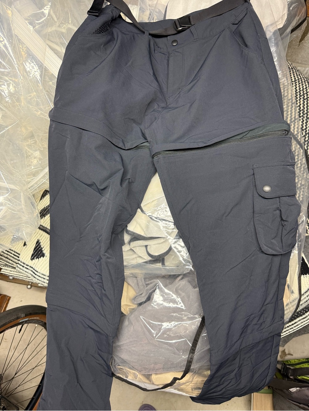 Outdoor voices Black Convertible Cargo Pants - Lightweight Utility Style